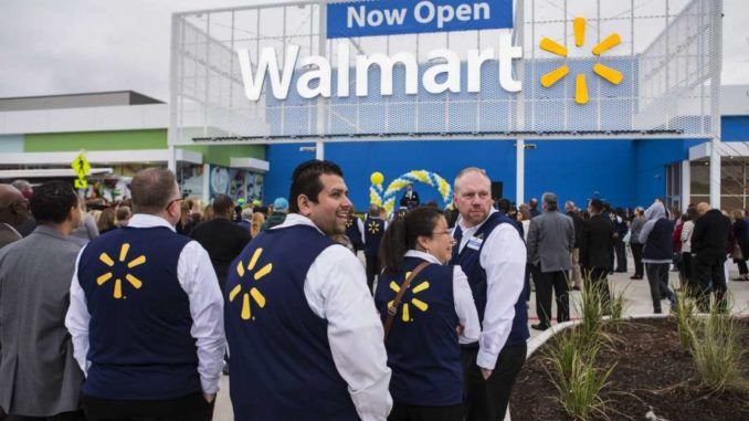 Walmart is banning customers from openly carrying guns in their stores and has asked the White House to pursue new gun controls.
