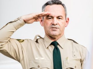 Patriotic California sheriff refuses to make criminals out of business owners