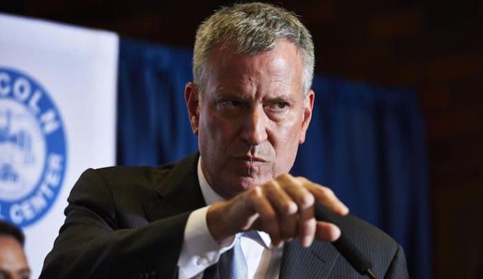 NY Mayor Bill de Blasio threatens to take swimmers out of the water for ignoring lockdown rules