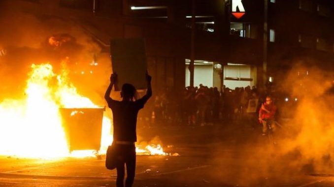 White House Press Secretary Kayleigh McEnany announced the DOJ and FBI have hundreds of live cases holding “anarchists” and leftists accountable for the widespread rioting, looting, vandalism, arson and terror across America.
