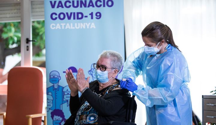 Spain to keep registry of citizens who refuse COVID vaccine