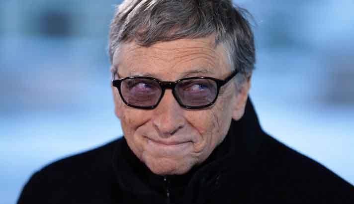 Bill Gates boasts that he is going to wear a mask even after being vaccinated