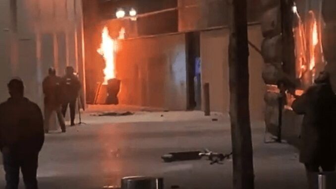 Antifa Insurrectionists set fire to federal courthouse while people are inside