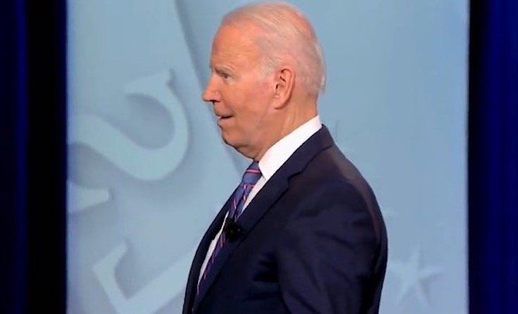 Joe Biden confuses black congressman with black mayor during CNN townhall