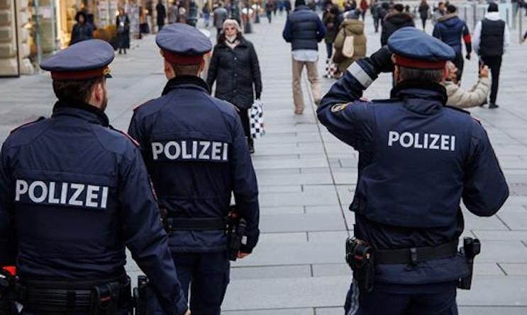 Austrian police reject New World Order vaccine mandates
