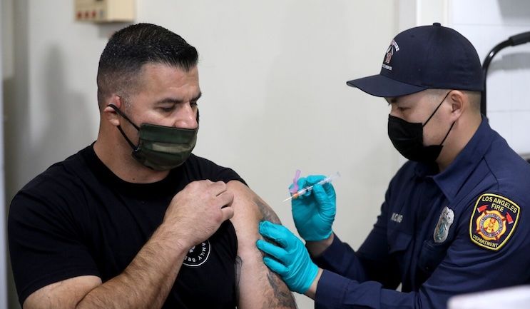 LA firefighter under investigation for wiping his butt with vaccine mandate letter