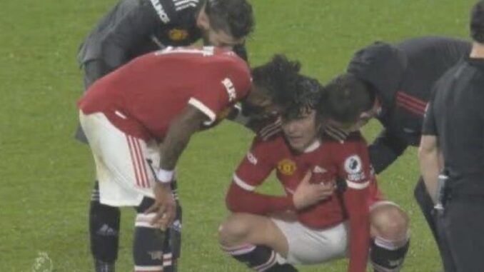 Manchester United player collapses with heart problems mid-game