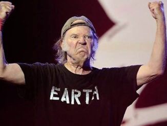 Neil Young demands Spotify get rid of Joe Rogan or threatens to leave