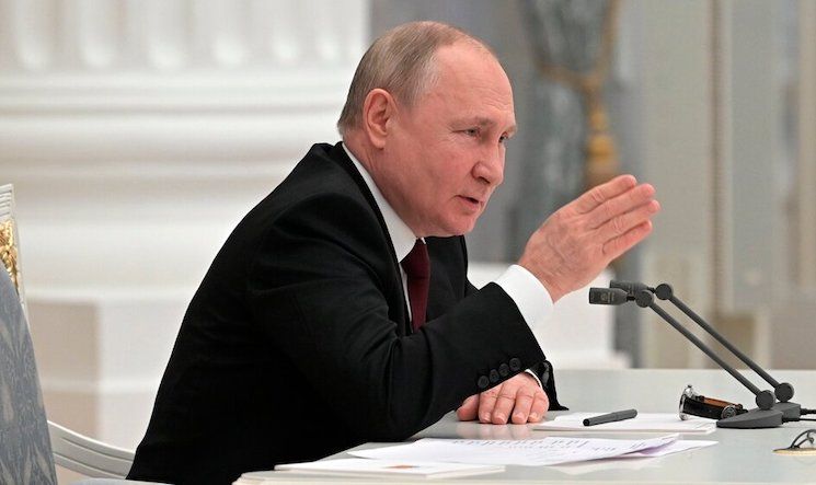 President Putin accuses the 'New World Order' of crashing the global economy as part of the Great reset