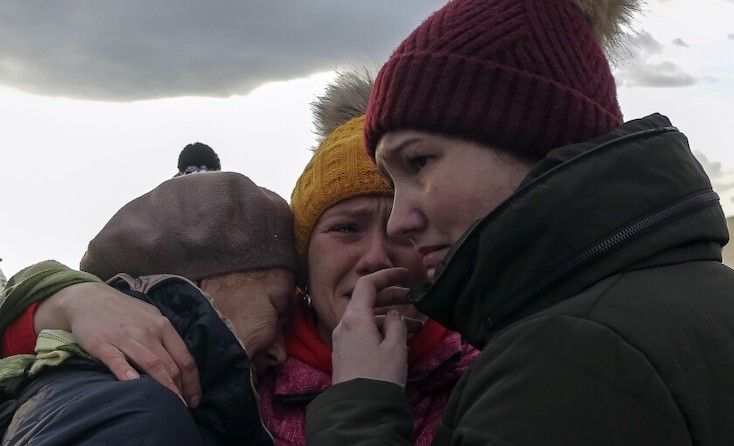 Ukrainian military caught using women and children as human shields