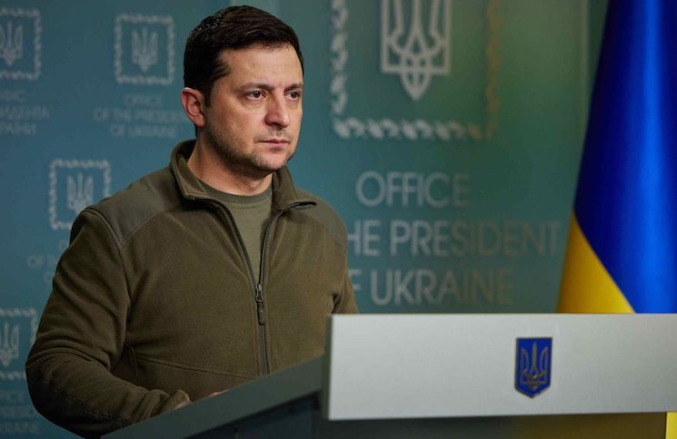 Zelensky says the world should prepare for nuclear war