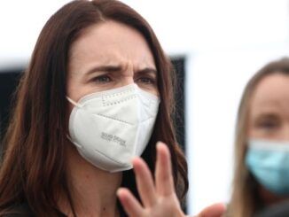 Jacinda Ardern baffled as COVID infections and deaths soar in new zealand, despite strict mask mandate