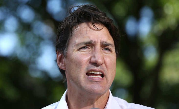 Justin Trudeau announces gun ban