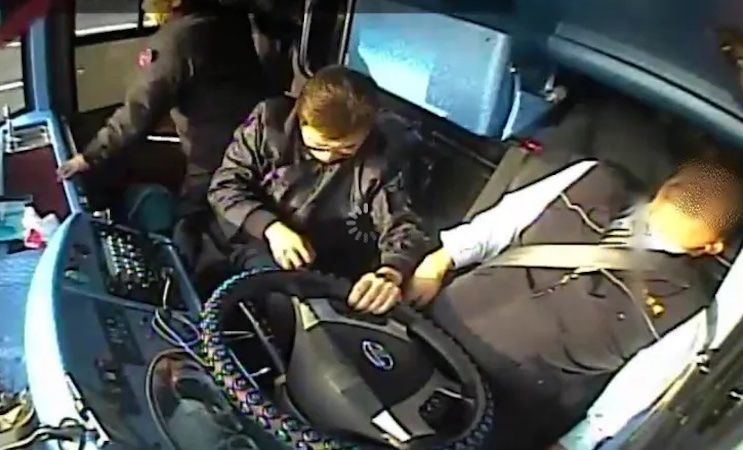 Fully jabbed bus driver suffers heart attack and nearly crashes vehicle carrying passengers