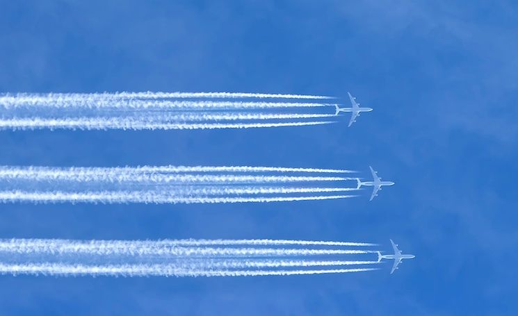 Texas becomes first state to outlaw chemtrails