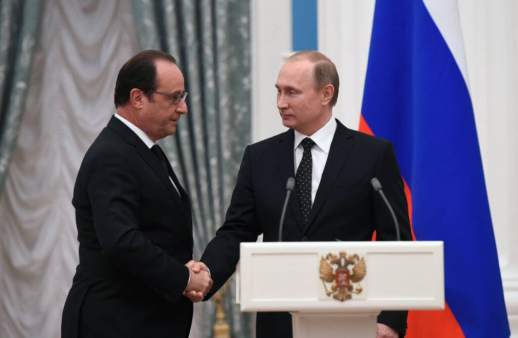 Francois Hollande and Vladimir Putin