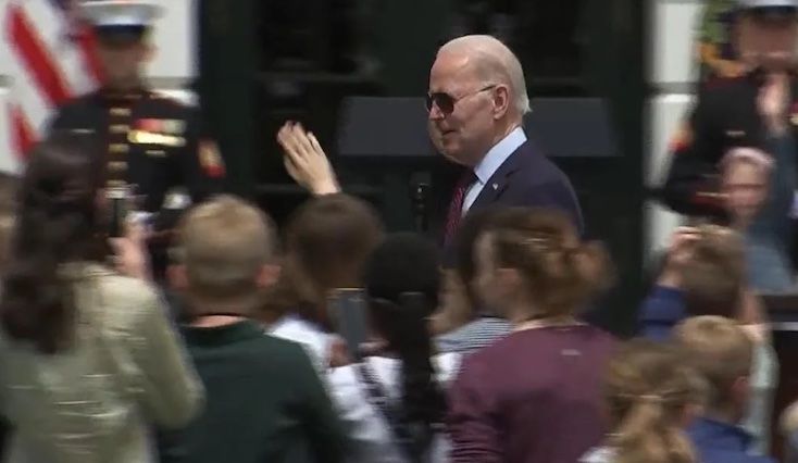 Joe Biden caught inviting little girl to hang out with him at the White House