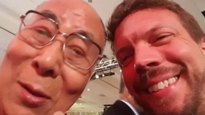 Photo emerges of Democrat pedophile mayor with Dalai Lama