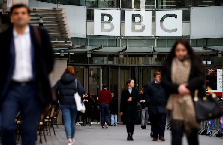 Police preparing to arrest top BBC star in pedophile ring probe