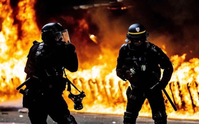 French police declare civil war in France