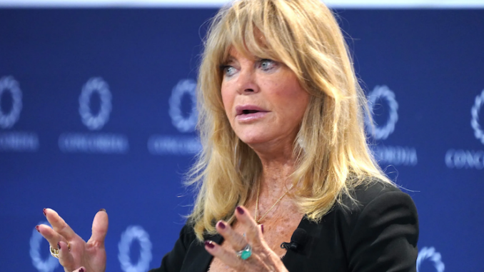 Goldie Hawn claims she was abducted by aliens