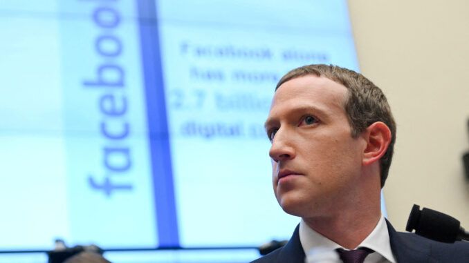 Facebook CEO zUCKERBERG