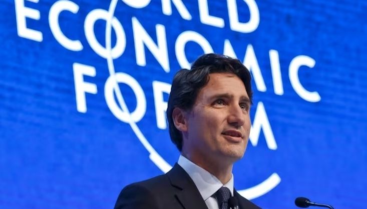 Justin Trudeau bans traditional gas cars in Canada