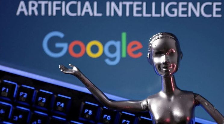 Google's AI declares that Communism is the future.