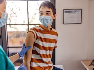 Top doctor says unvaccinated children are much healthier than their vaccinated counterparts.