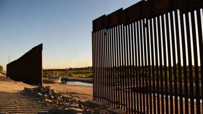 Arizona border wall gap