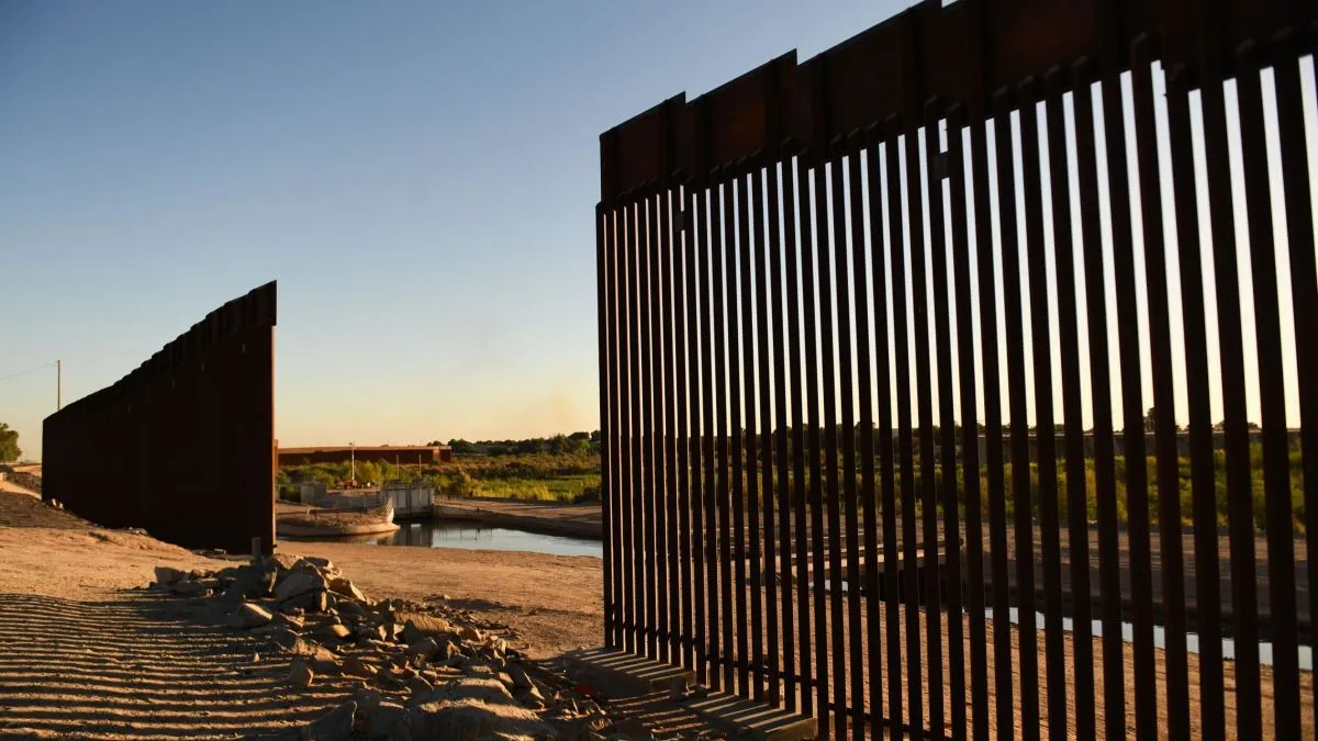 Illegals Seen Strolling Into Arizona Through A Gap In Border Wall