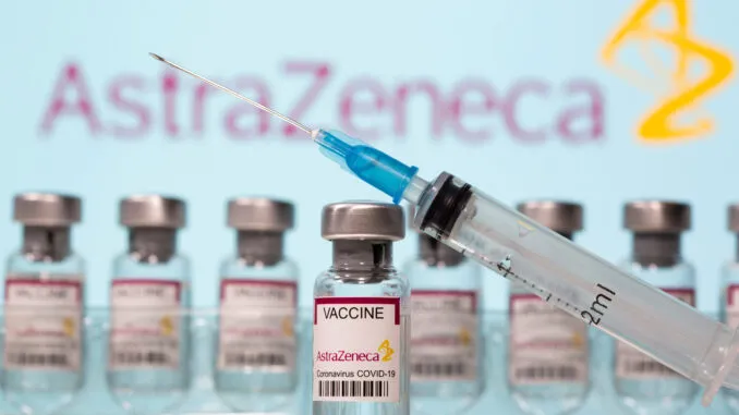 AstraZeneca грозит счет на 320 миллионов долларов в рамках масштабного коллективного иска за «дефектную» вакцину от ковид