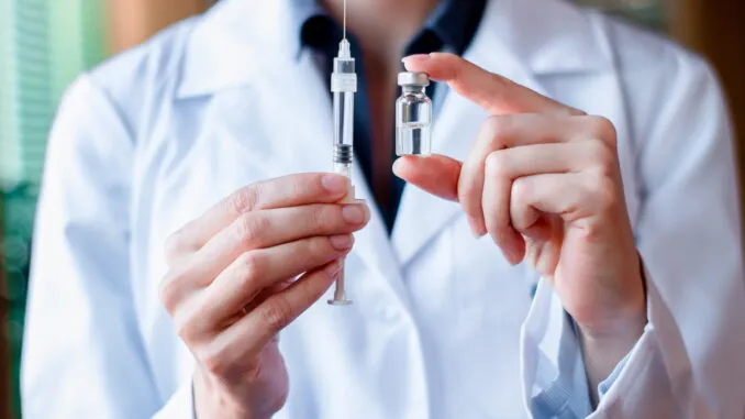 Нейробиолог: «Заразные» прионы из прививки от Covid «заражают» непривитых