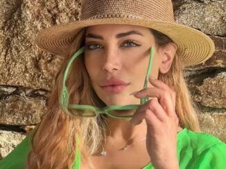 Beauty influencer who promoted COVID jabs on public drops dead.